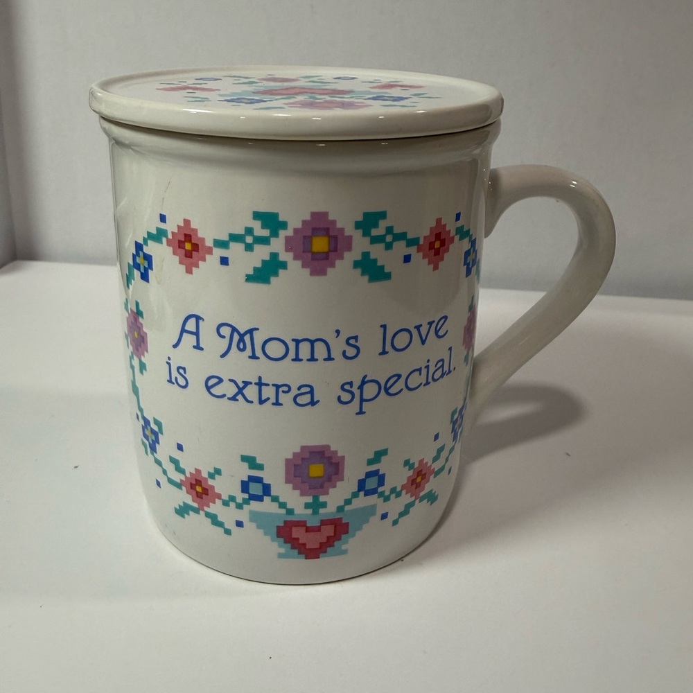 Vintage 1988 Hallmark Mug Mates Mom Coffee Mug w/ Lid Made in Japan - Picture 3 of 8